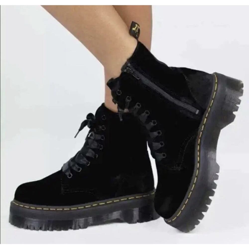 Dr Martens Jadon 8-Eye Side Zip Velvet Platform Combat Boots- Black Velvet 41 - Picture 1 of 6
